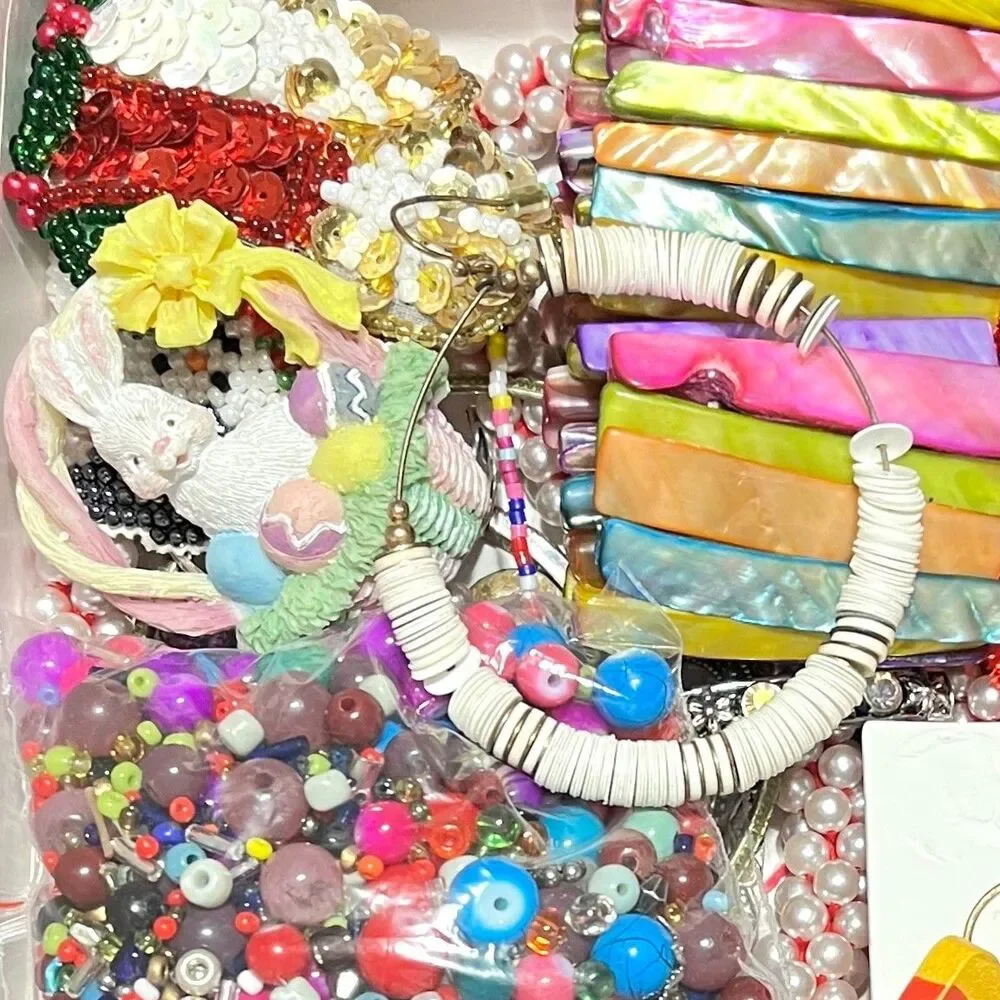 VTG - Now Repurpose Jewelry Rhinestone Beads DIY Upcycle Craft Supply Box 1#13.5